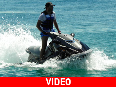 Τρελά… γκάζια στη θάλασσα